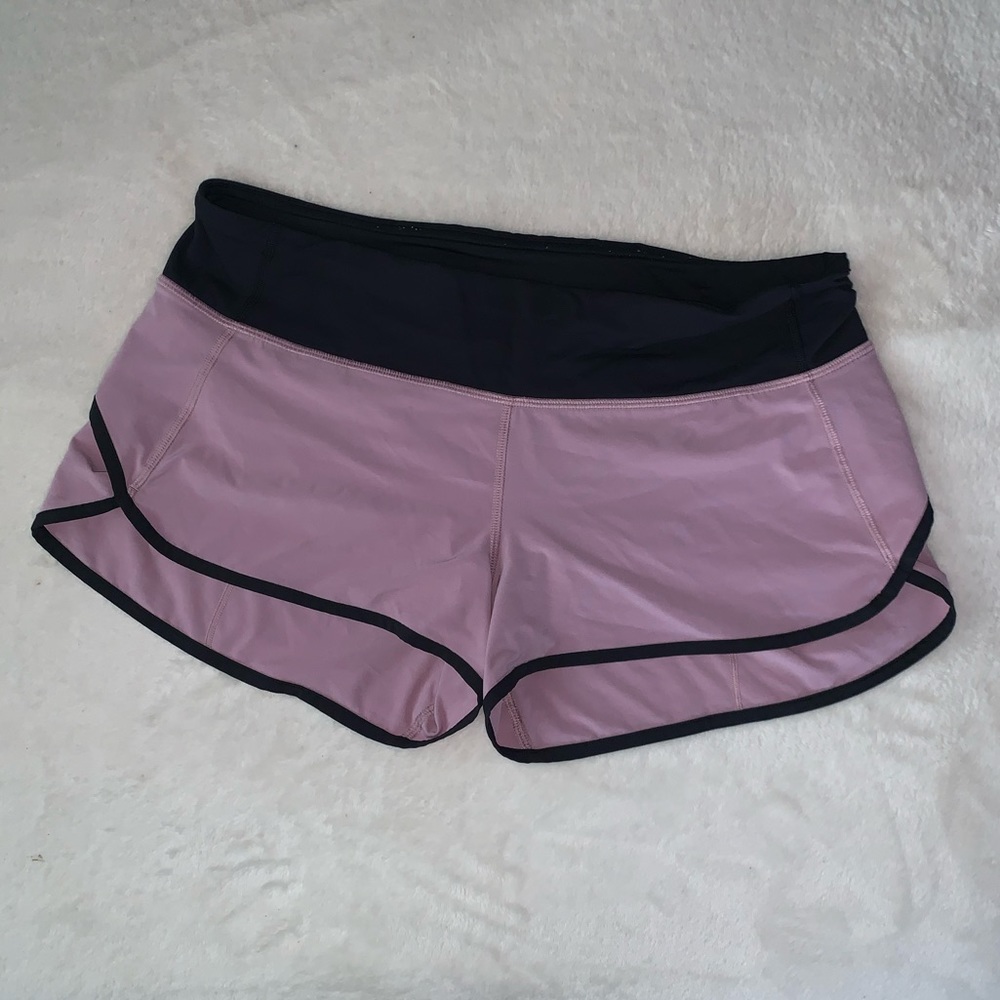 Lululemon 2.5” speed up shorts